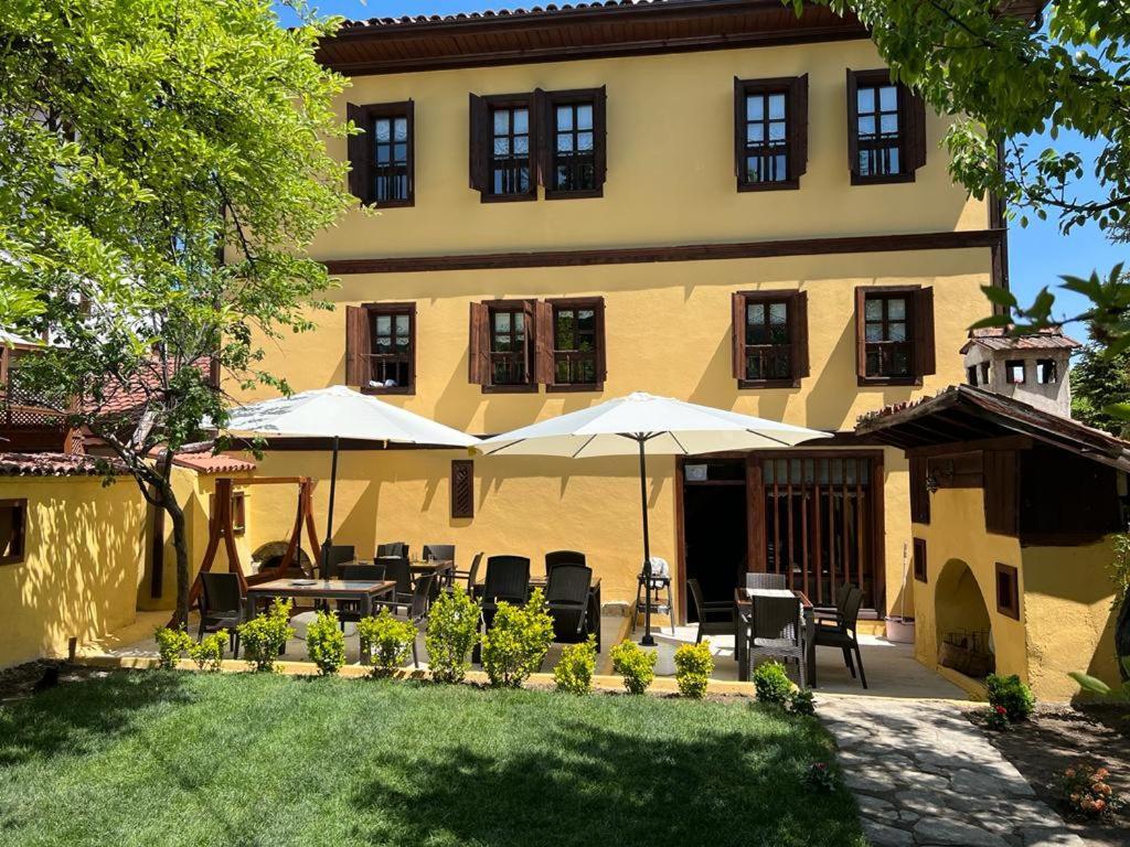Sari Konak Garden Otel 萨夫兰博卢 外观 照片