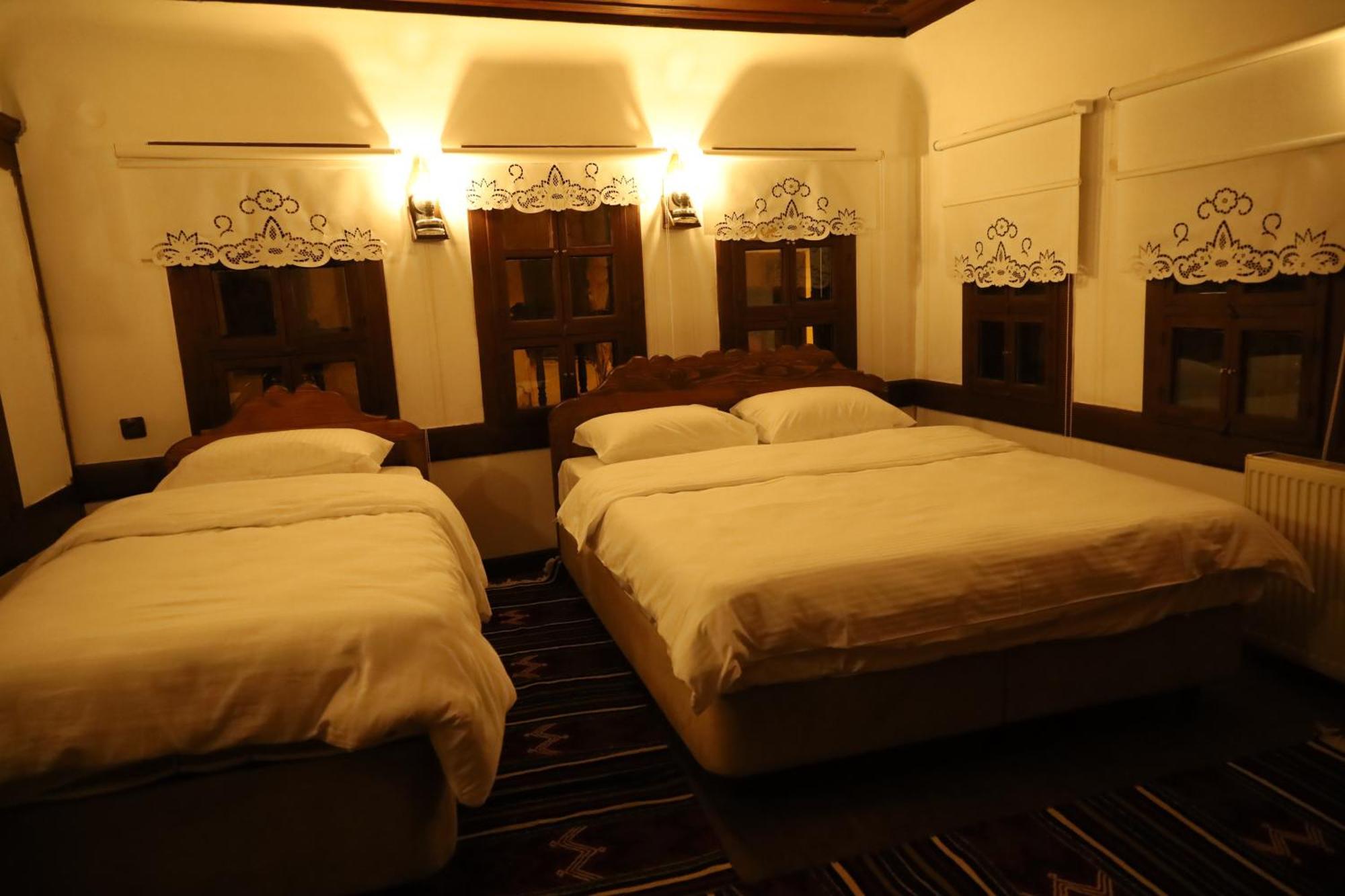Sari Konak Garden Otel 萨夫兰博卢 外观 照片
