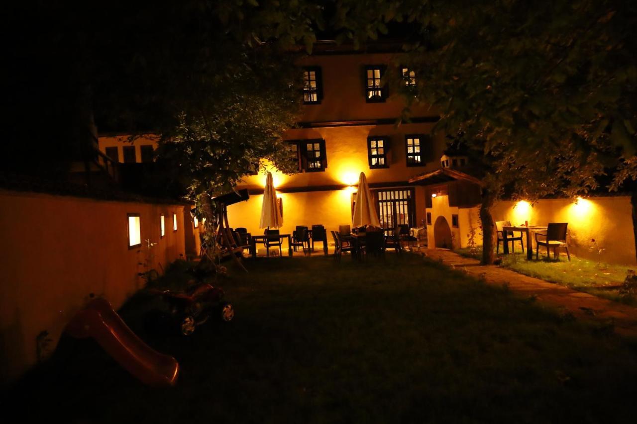 Sari Konak Garden Otel 萨夫兰博卢 外观 照片