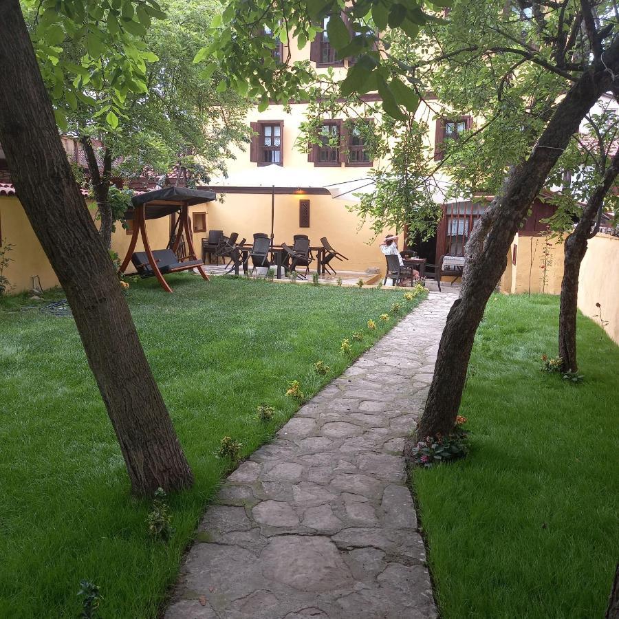 Sari Konak Garden Otel 萨夫兰博卢 外观 照片