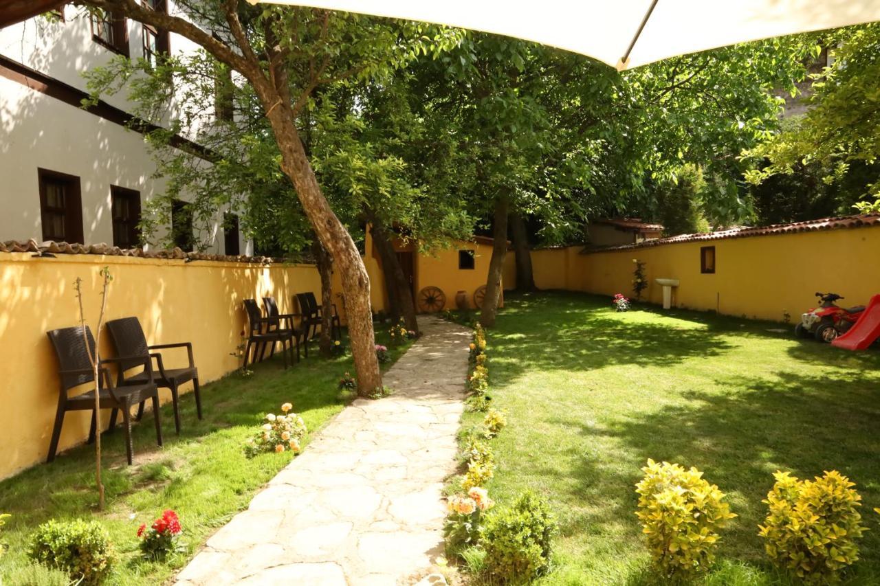 Sari Konak Garden Otel 萨夫兰博卢 外观 照片