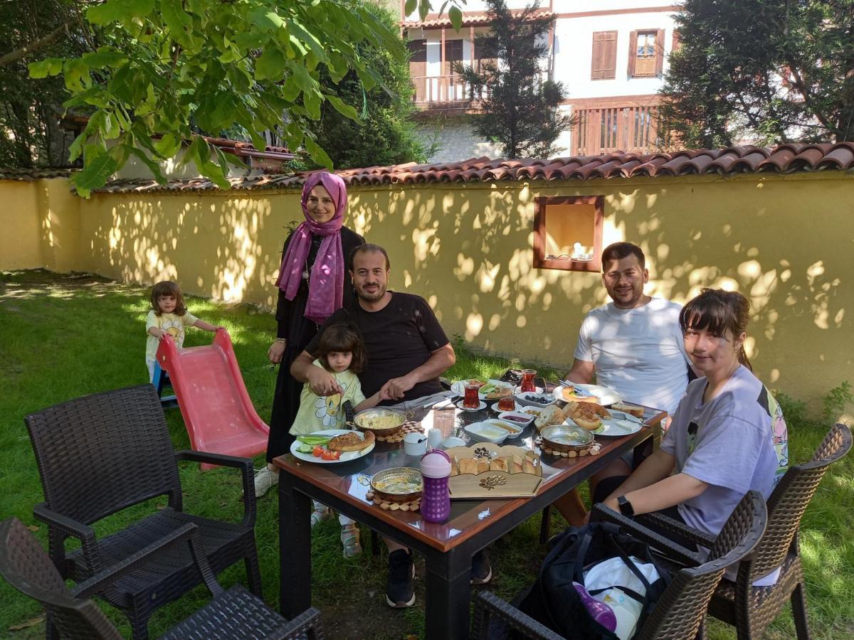 Sari Konak Garden Otel 萨夫兰博卢 外观 照片