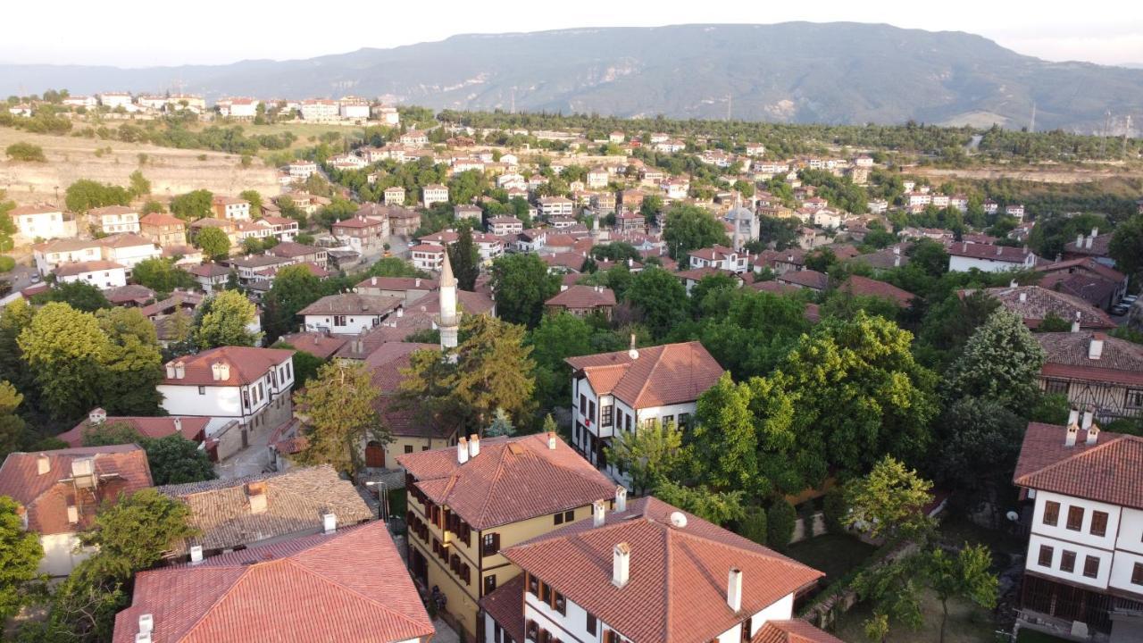Sari Konak Garden Otel 萨夫兰博卢 外观 照片